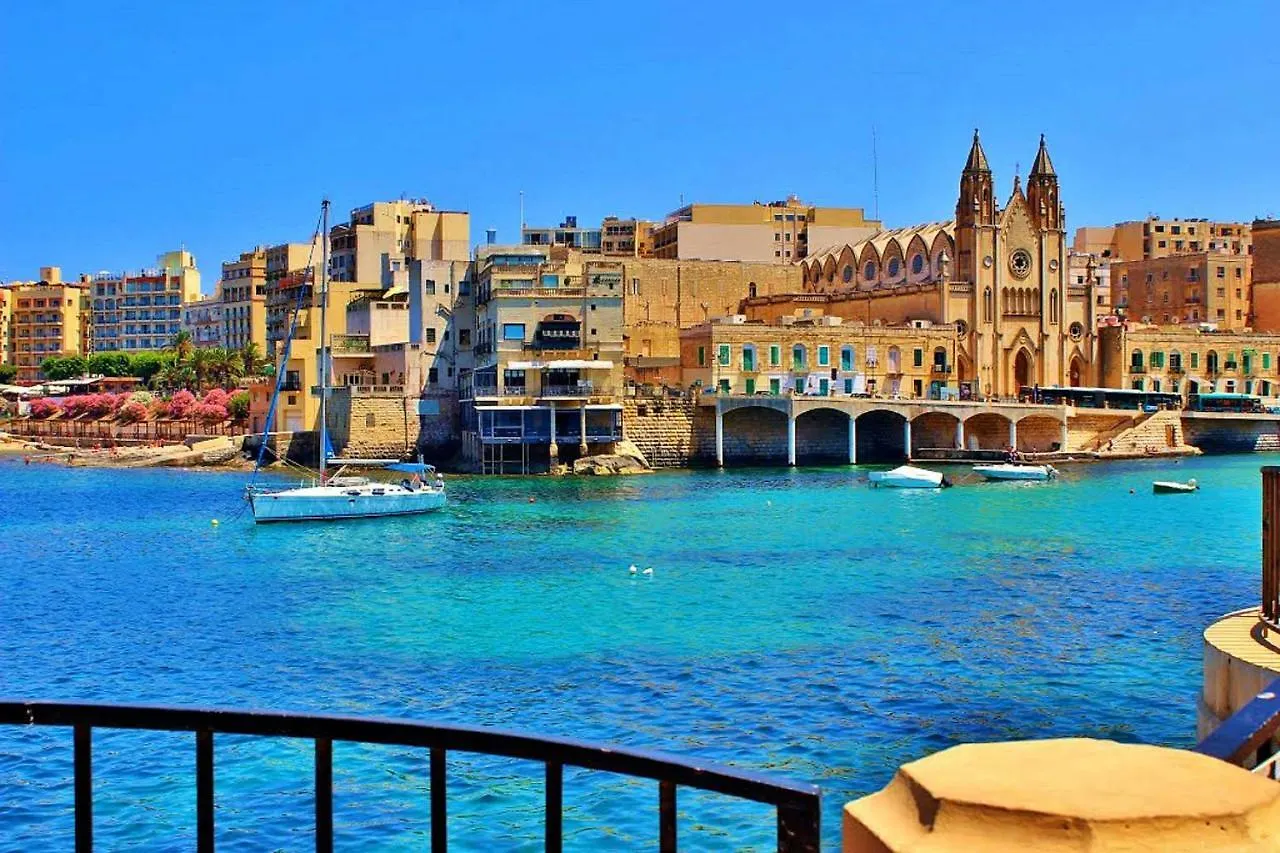 Spacious, Top Location Sliema Apartment