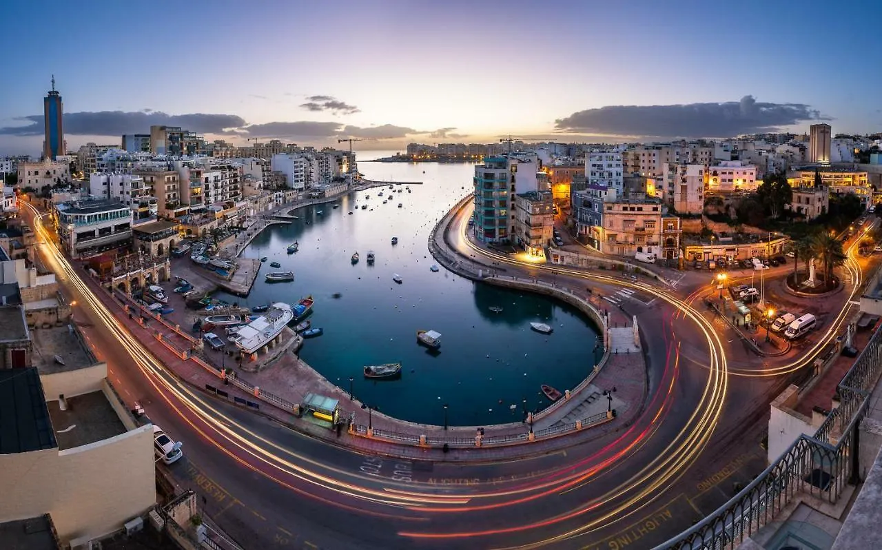 Spacious, Top Location Sliema Apartment 0*,  Malta