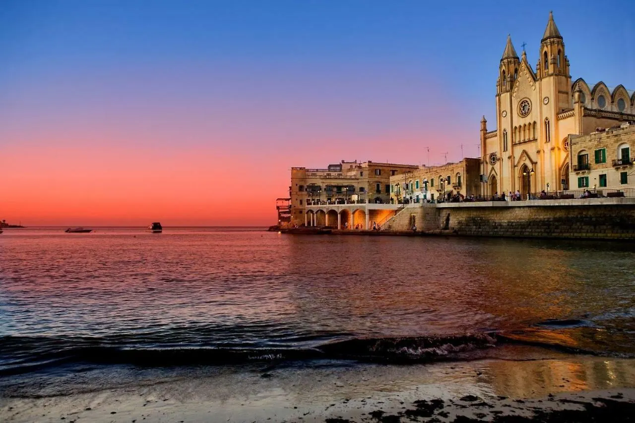 Spacious, Top Location Sliema Apartment Malta